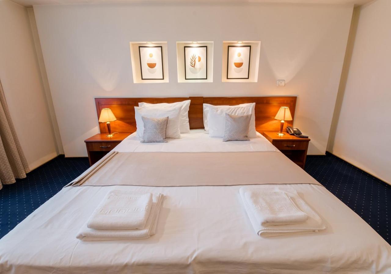 Hotel Excelsior Timisoara Bagian luar foto