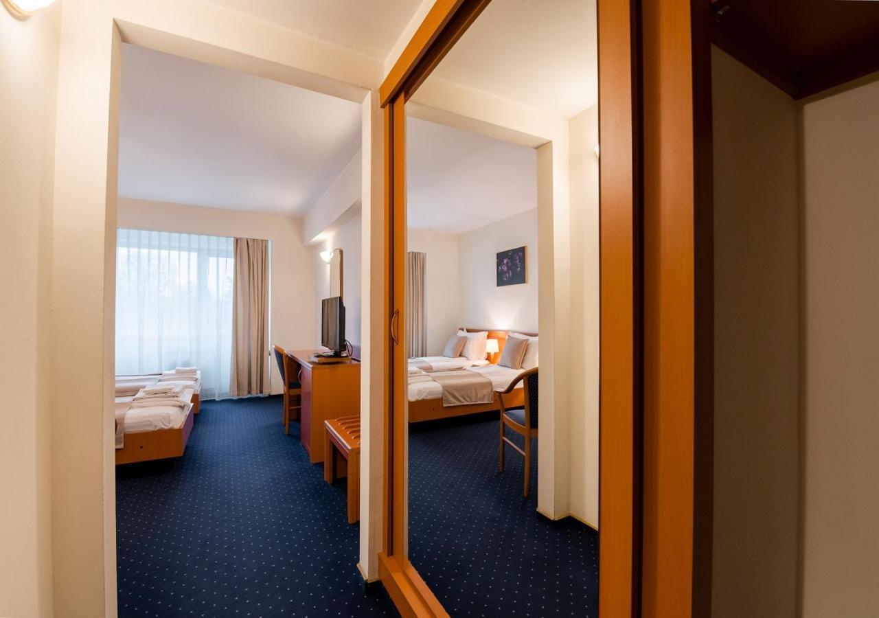 Hotel Excelsior Timisoara Bagian luar foto