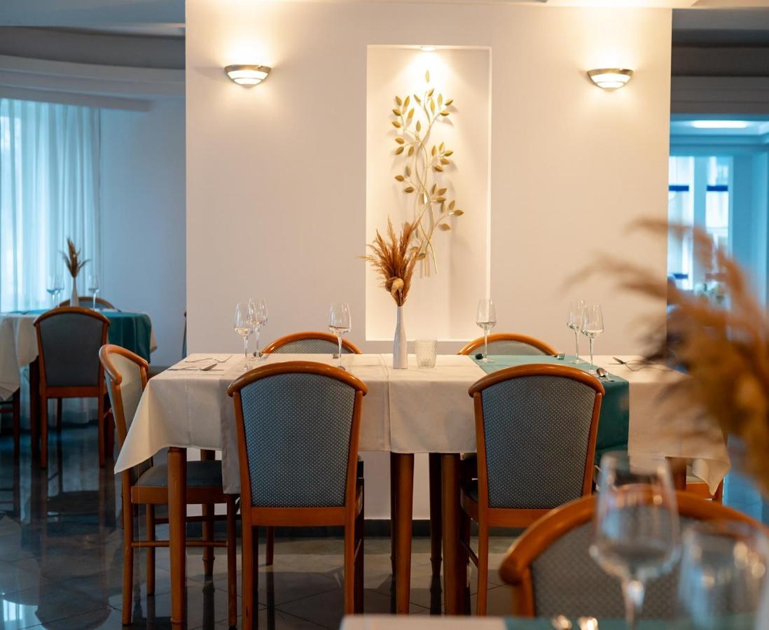 Hotel Excelsior Timisoara Bagian luar foto