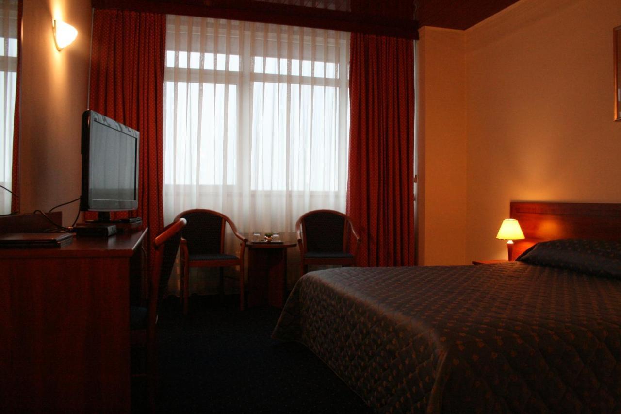 Hotel Excelsior Timisoara Bagian luar foto